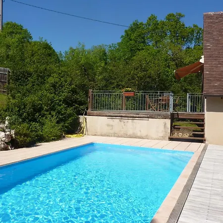 Casa de Férias Maison Spacieuse à Avec Piscine Privée Loubressac