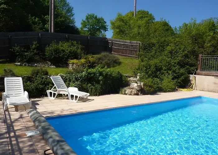 Prázdninový dům Maison Spacieuse A Avec Piscine Privee *